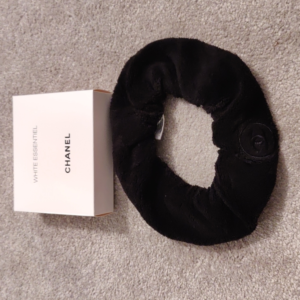 Chanel Head Band Skincare Band